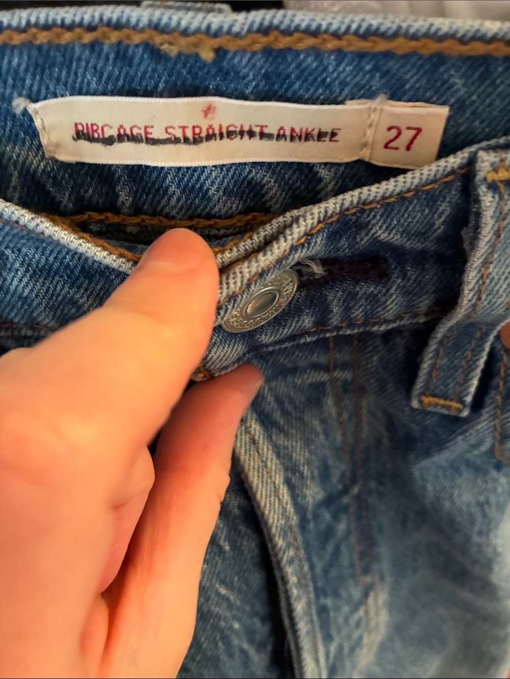 Levi's Medium Wash Ribcage Straight Leg Ankle Jeans - Picture 7 of 7